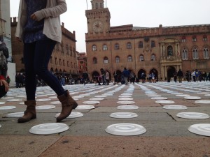 Pixel art in Piazza Maggiore
