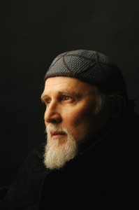 Aperti comunque: Stasera Moni Ovadia all’Arena del Sole