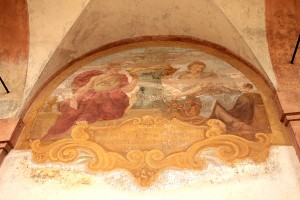 Adotta un arco o un affresco del portico di San Luca