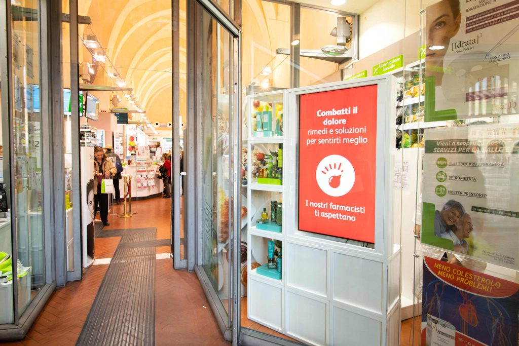 Star bene è Centrale da 60 anni la Farmacia, nel cuore di Bologna BOLOGNA DA magazine