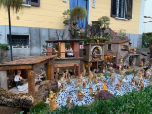 Torna il presepe di via Azzurra
