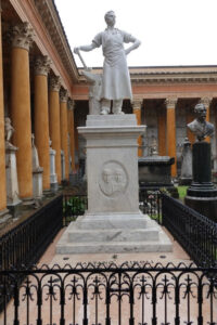 Presentato il restauro del monumento funerario di Gaetano Simoli, fabbro, conservato nel Cimitero Monumentale della Certosa di Bologna