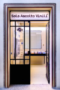 Solchi, segni e disegni. Dal 23 aprile in Salaborsa un ciclo di incontri sul vinile