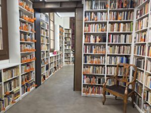 Inaugura a Bologna la Biblioteca Eco